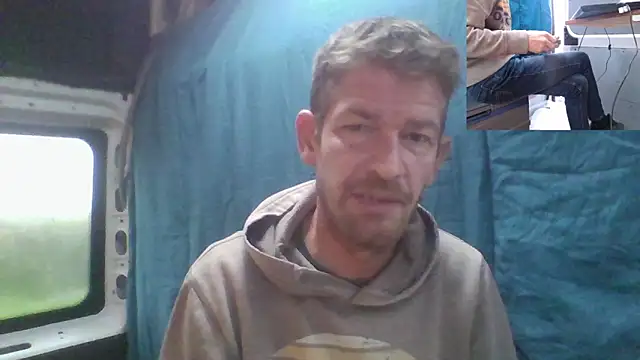 Snapshot of maxtoxic_hot chatting on October 29, 3:00 pm maxtoxic hot online show from October 29, 3:00 pm