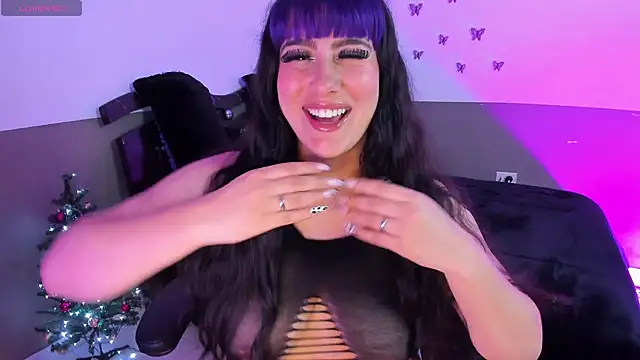 Snapshot of Monserrat_Cute_ chatting on November 26, 2:11 am Monserrat Cute online show from November 26, 2:11 am