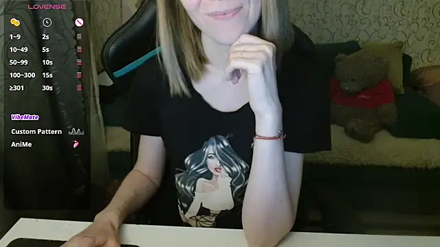 Snapshot of _Alisa_Allison_ chatting on November 8, 3:04 pm Alisa Allison online show from November 8, 3:04 pm