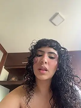 SugarTroubl33 online show from March 28, 2:07 pm