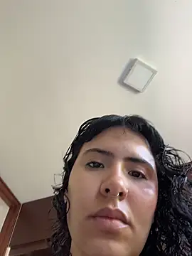 SugarTroubl33 online show from March 14, 2:01 pm