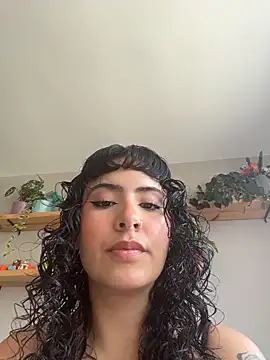 SugarTroubl33 online show from April 4, 2:23 pm