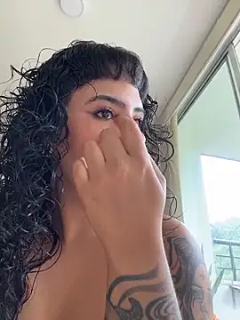 SugarTroubl33 online show from March 3, 1:51 pm