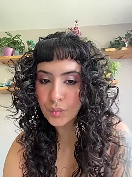 Snapshot of SugarTroubl33 chatting on June 24, 2:37 pm SugarTroubl33 online show from June 24, 2:37 pm