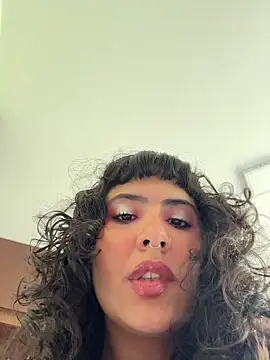 Snapshot of SugarTroubl33 chatting on June 25, 2:33 pm SugarTroubl33 online show from June 25, 2:33 pm