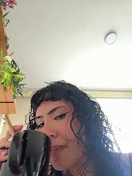 Snapshot of SugarTroubl33 chatting on April 28, 2:32 pm SugarTroubl33 online show from April 28, 2:32 pm