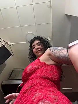 SugarTroubl33 online show from March 4, 1:52 pm