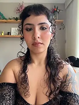 SugarTroubl33 online show from March 6, 2:12 pm