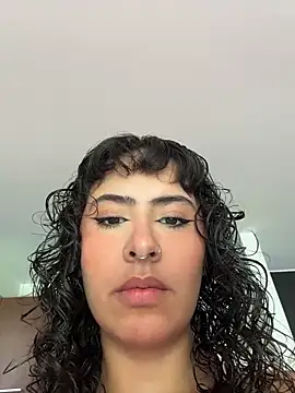 SugarTroubl33 online show from March 29, 1:24 pm