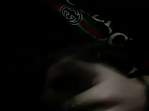 giovanift111 online show from May 16, 4:33 am