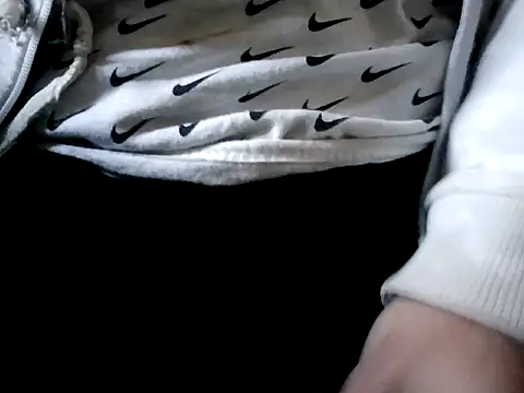 giovanift111 online show from November 21, 7:24 pm