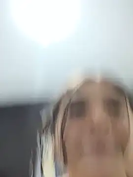 Snapshot of Valentina_ro chatting on November 13, 2:37 am Valentina ro online show from November 13, 2:37 am