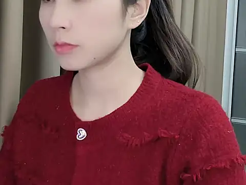 Snapshot of lvy-002 chatting on November 5, 4:15 am lvy-002 online show from November 5, 4:15 am