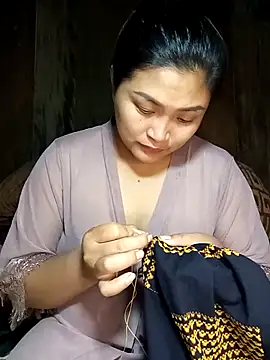 Snapshot of loncon-mup chatting on November 15, 3:54 am loncon-mup online show from November 15, 3:54 am