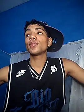 Snapshot of Alex_Sweeting chatting on December 1, 4:02 am Alex Sweeting online show from December 1, 4:02 am