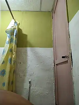 Alex Sweeting online show from February 18, 7:28 am