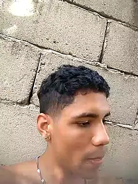 Snapshot of Alex_Sweeting chatting on November 1, 6:46 pm Alex Sweeting online show from November 1, 6:46 pm