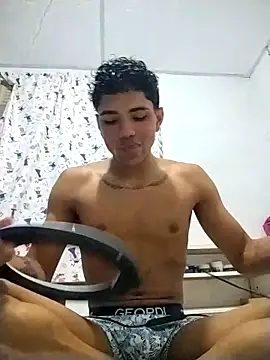 Snapshot of Alex_Sweeting chatting on December 15, 2:28 am Alex Sweeting online show from December 15, 2:28 am