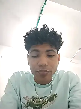 Alex Sweeting online show from March 23, 5:18 am