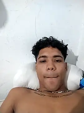 Alex Sweeting online show from April 3, 6:14 pm