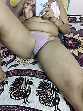 Snapshot of cutietapaswini chatting on June 28, 7:47 am cutietapaswini online show from June 28, 7:47 am