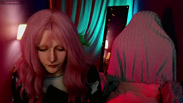 Snapshot of karkadeshk chatting on April 1, 8:39 pm karkadeshk online show from April 1, 8:39 pm