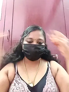 Snapshot of Mandhra28 chatting on November 1, 5:40 pm Mandhra28 online show from November 1, 5:40 pm