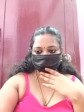 Snapshot of Mandhra28 chatting on November 13, 7:23 am Mandhra28 online show from November 13, 7:23 am