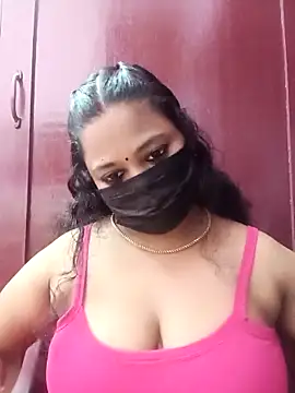 Snapshot of Mandhra28 chatting on November 23, 6:07 pm Mandhra28 online show from November 23, 6:07 pm