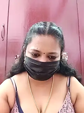 Snapshot of Mandhra28 chatting on November 7, 6:40 am Mandhra28 online show from November 7, 6:40 am