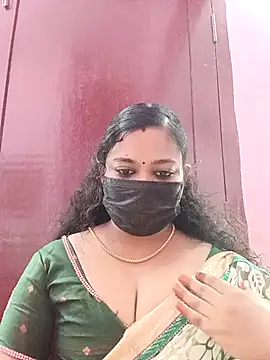 Snapshot of Mandhra28 chatting on November 3, 9:57 am Mandhra28 online show from November 3, 9:57 am