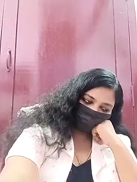 Snapshot of Mandhra28 chatting on November 13, 7:29 pm Mandhra28 online show from November 13, 7:29 pm