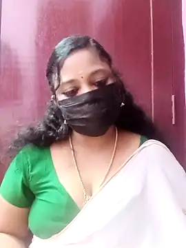 Snapshot of Mandhra28 chatting on November 29, 6:19 pm Mandhra28 online show from November 29, 6:19 pm