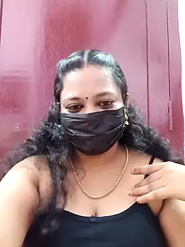 Snapshot of Mandhra28 chatting on November 12, 7:18 pm Mandhra28 online show from November 12, 7:18 pm