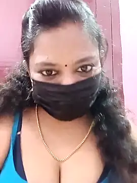 Snapshot of Mandhra28 chatting on October 29, 7:13 pm Mandhra28 online show from October 29, 7:13 pm