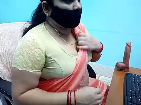 Snapshot of SWEETY_RANI chatting on April 7, 10:17 am SWEETY RANI online show from April 7, 10:17 am