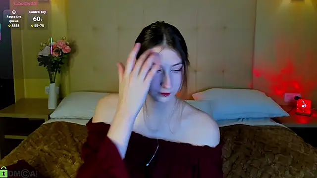 Snapshot of May_Yam chatting on November 20, 1:06 am May Yam online show from November 20, 1:06 am