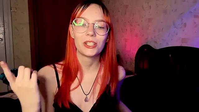 Snapshot of Midnight_Secret chatting on October 29, 5:34 pm Midnight Secret online show from October 29, 5:34 pm