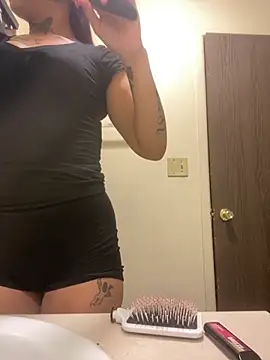 Snapshot of JayyBabyy1 chatting on December 4, 5:17 am JayyBabyy1 online show from December 4, 5:17 am