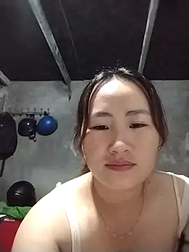 Snapshot of emini-xx chatting on October 29, 1:54 pm emini-xx online show from October 29, 1:54 pm