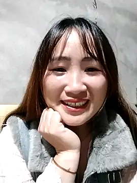 Snapshot of emini-xx chatting on November 27, 10:16 am emini-xx online show from November 27, 10:16 am