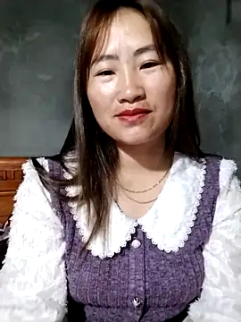 emini-xx online show from March 4, 10:39 pm