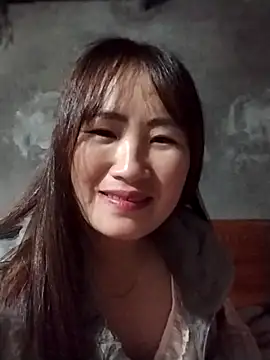 Snapshot of emini-xx chatting on November 29, 11:21 am emini-xx online show from November 29, 11:21 am