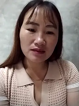 Snapshot of emini-xx chatting on November 14, 2:26 am emini-xx online show from November 14, 2:26 am