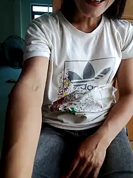 doggy-00 online show from April 13, 7:34 am