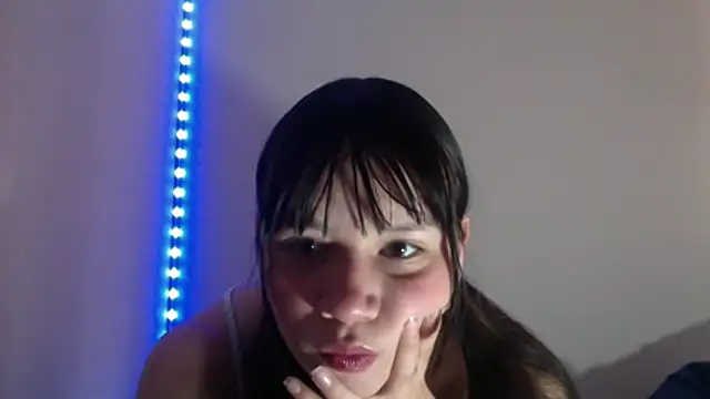 Snapshot of My_Meloddy chatting on December 5, 5:11 pm My Meloddy online show from December 5, 5:11 pm