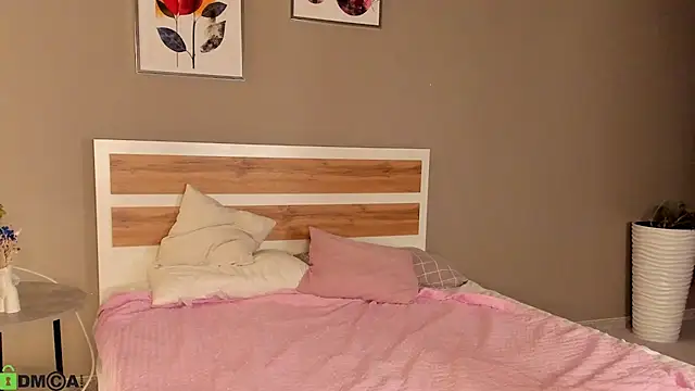 AngelWisee online show from May 18, 3:06 am