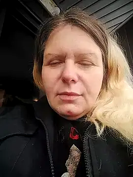 Snapshot of Lana-murr chatting on December 15, 6:52 am Lana-murr online show from December 15, 6:52 am