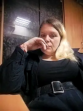 Snapshot of Lana-murr chatting on November 1, 7:24 am Lana-murr online show from November 1, 7:24 am