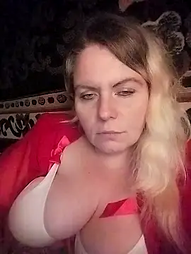 Snapshot of Lana-murr chatting on October 29, 7:46 pm Lana-murr online show from October 29, 7:46 pm